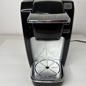 Keurig B31 Mini Plus Coffee Maker Brewing System Machine Black Complete Used